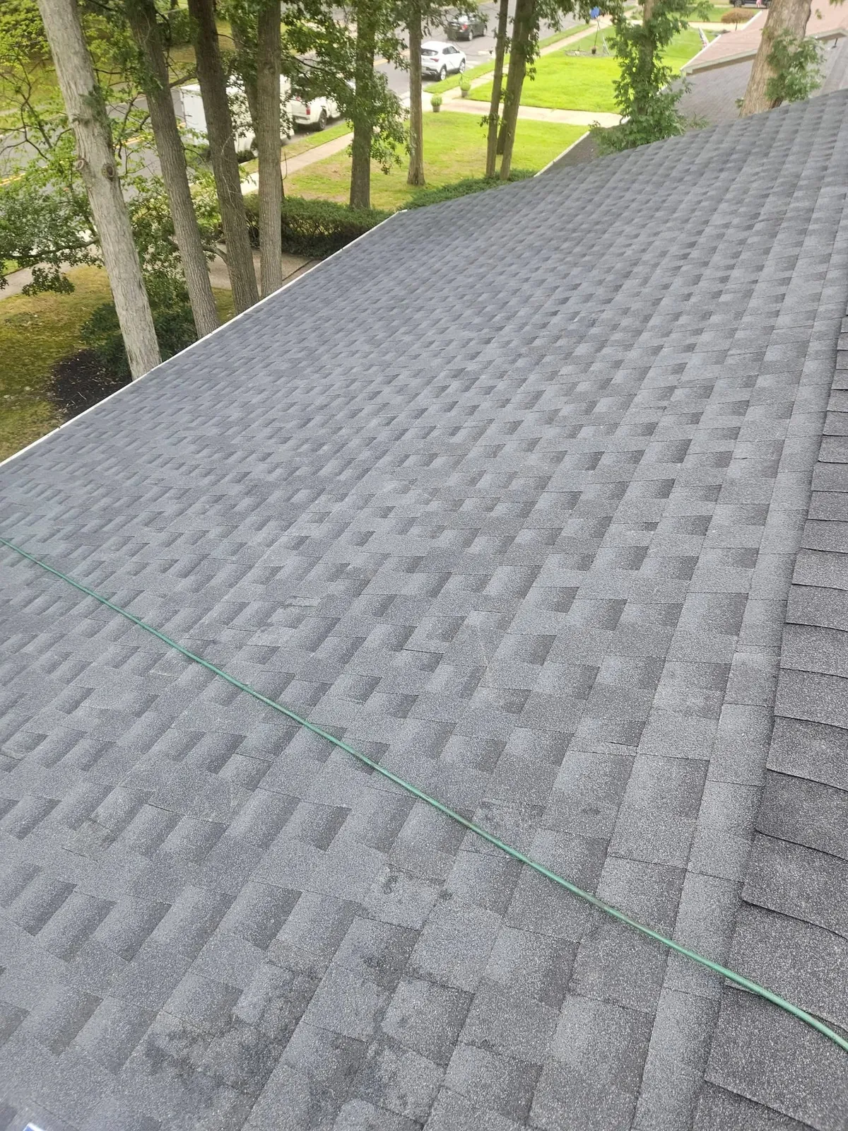 Charcoal architectural shingle roof completed in Brooklyn